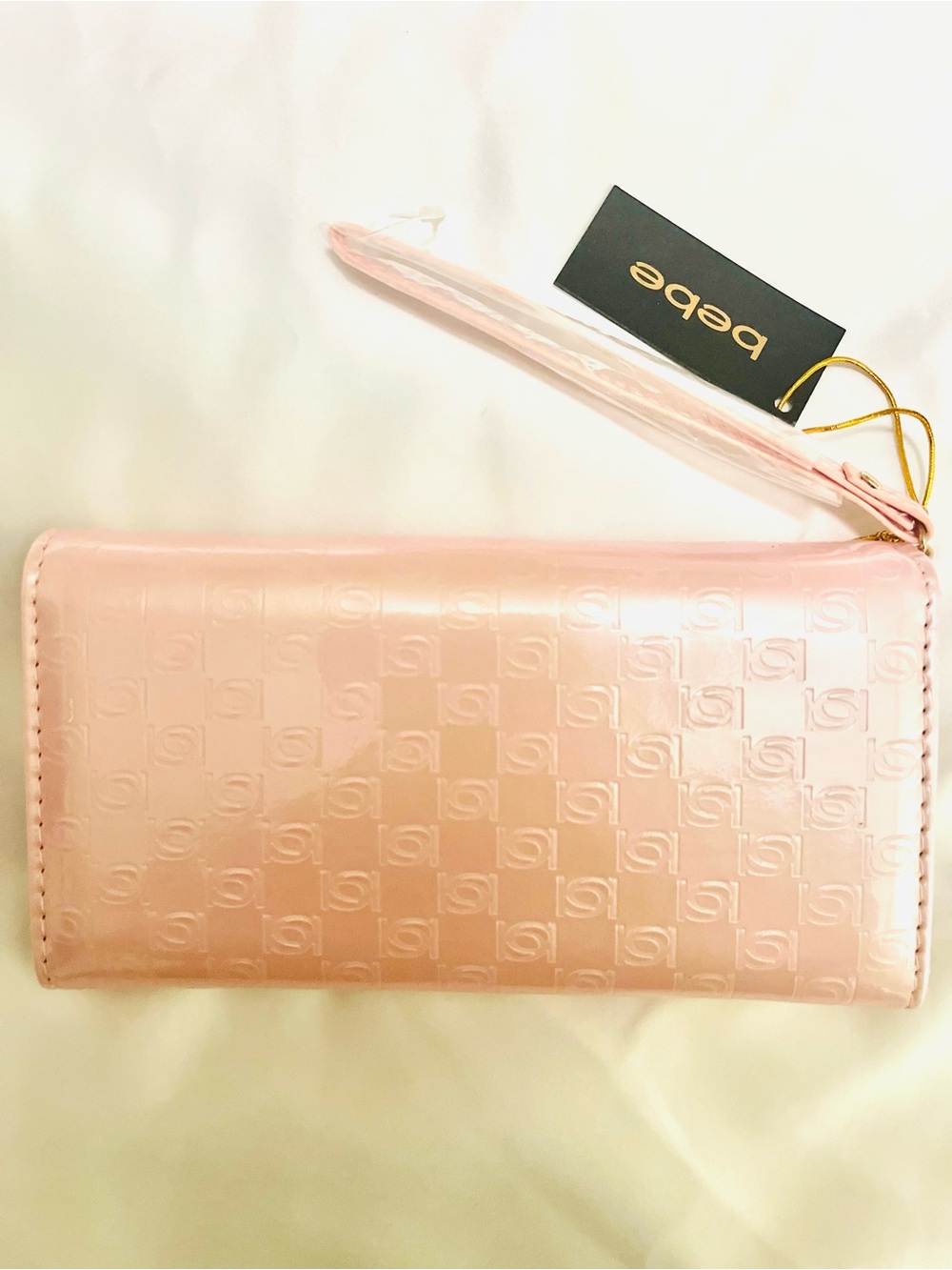 Bebe Blush Pink Patent Embossed Wristlet Wallet - NWT - Picture 3 of 12